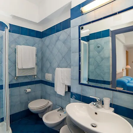 Hermosa Hotel Isquia